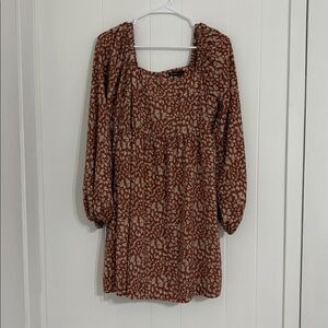 ❤️‍🔥EUC Very J Terracotta and Cream Mini Dress